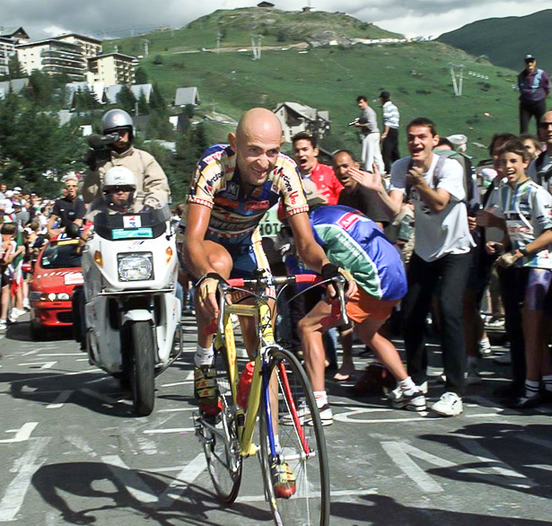 Pantani, the Accidental Death of a Cyclist